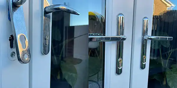 Door handle fitting Aston